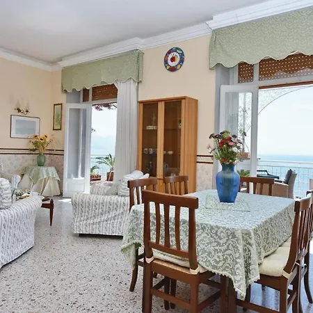 3 Bedroom Amazing In S, Giovanni A Piro Sa * San Giovanni a Piro