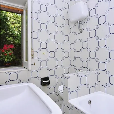 Hébergement de vacances 3 Bedroom Amazing In S, Giovanni A Piro Sa *