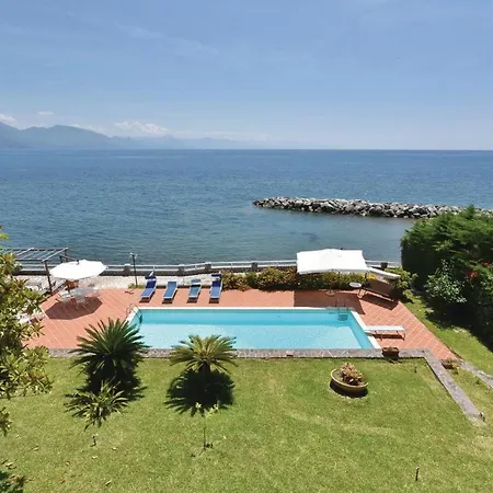 3 Bedroom Amazing In S, Giovanni A Piro Sa San Giovanni a Piro