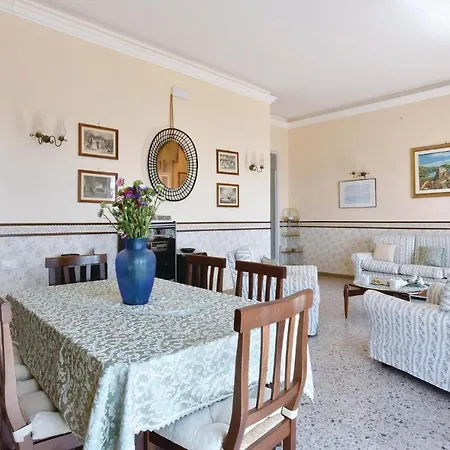 Hébergement de vacances 3 Bedroom Amazing In S, Giovanni A Piro Sa San Giovanni a Piro